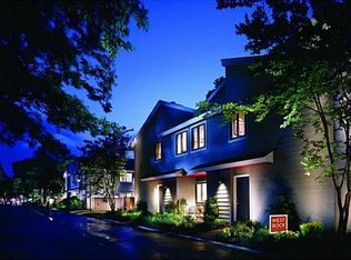 1814 Crossflower Cv, Germantown, TN 38138
