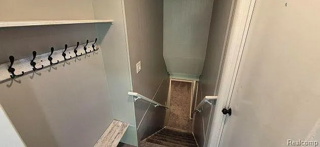 6253 Cramlane Dr — Photo 14