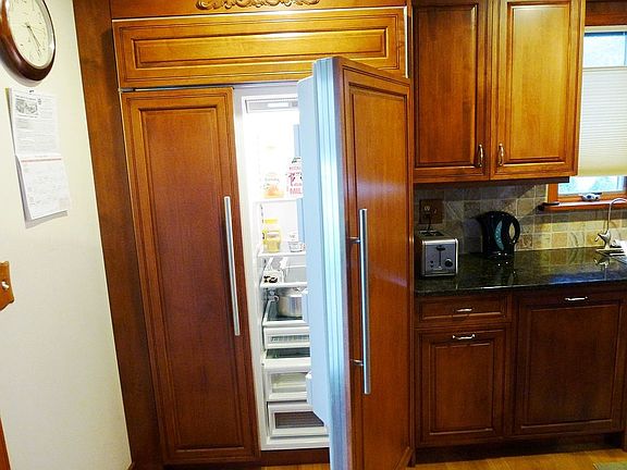  Built In Refridgerator