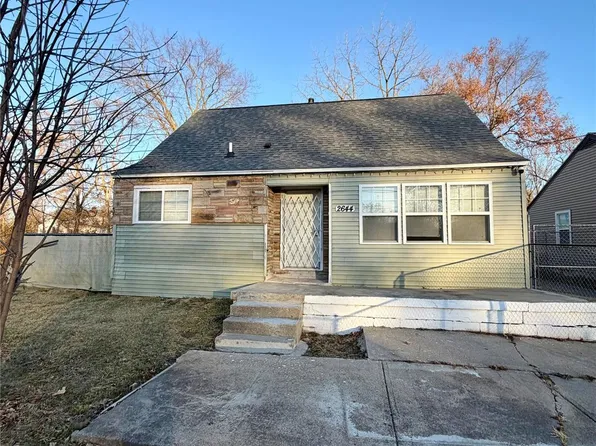 2644 Clio Rd, Flint, MI 48504