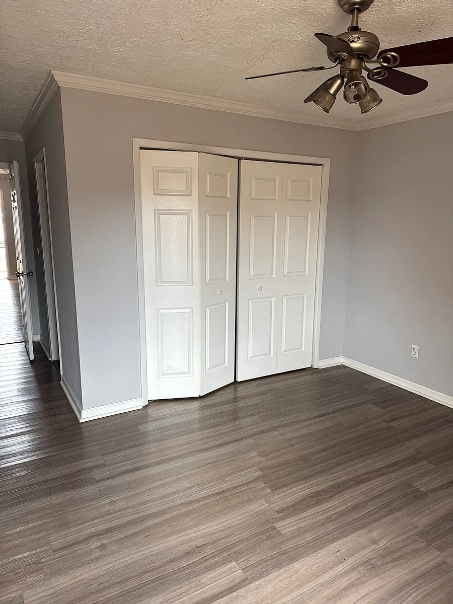 Building Photo - 6908 N Lagoon Dr #5