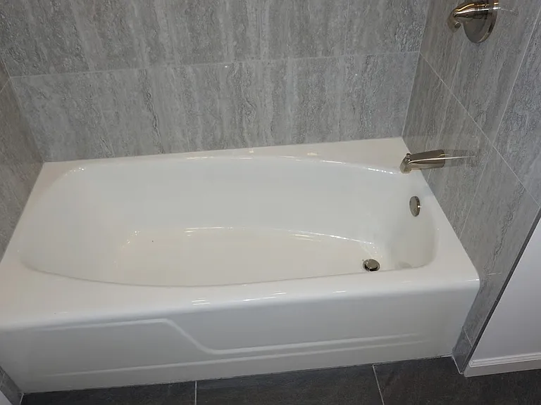 2nd floor Hall Bathroom