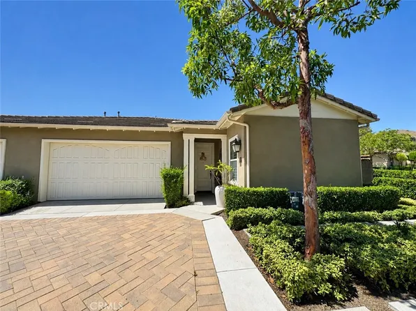 82 Galan St, Mission Viejo, CA 92694