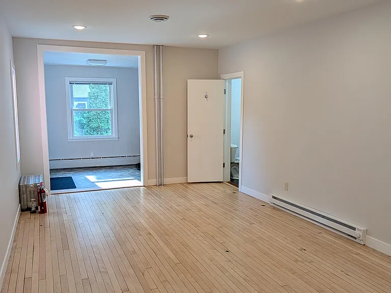 721 Wilson Ave E #A — Photo 6
