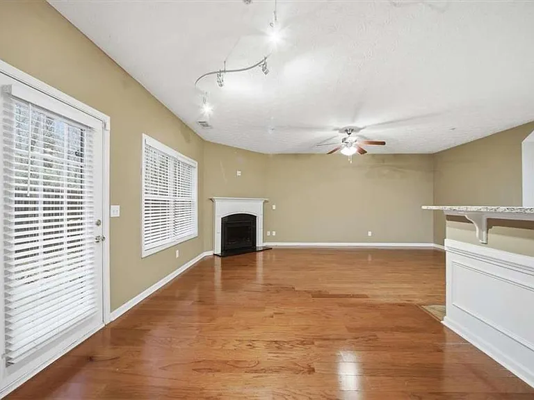 3834 Augustine Pl — Photo 15