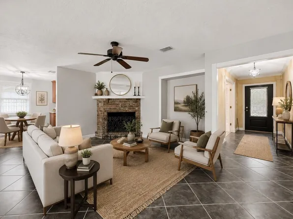 11007 Ensbrook Dr, Houston, TX 77099