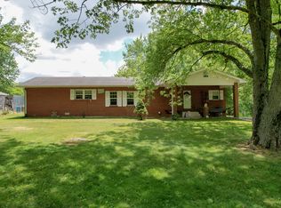 7104 E County Road 800 N, Bainbridge, IN 46105