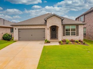 1304 Coyote Rdg, Aubrey, TX 76227