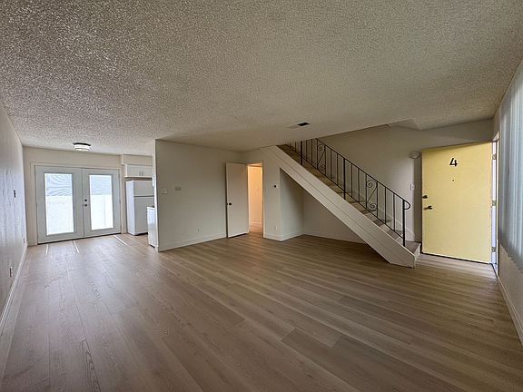 3rd image of 3810 H St APT 4