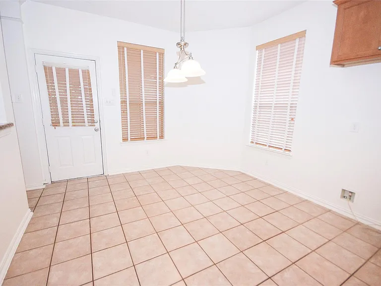 310 Watercrest Harbor Ln — Photo 8