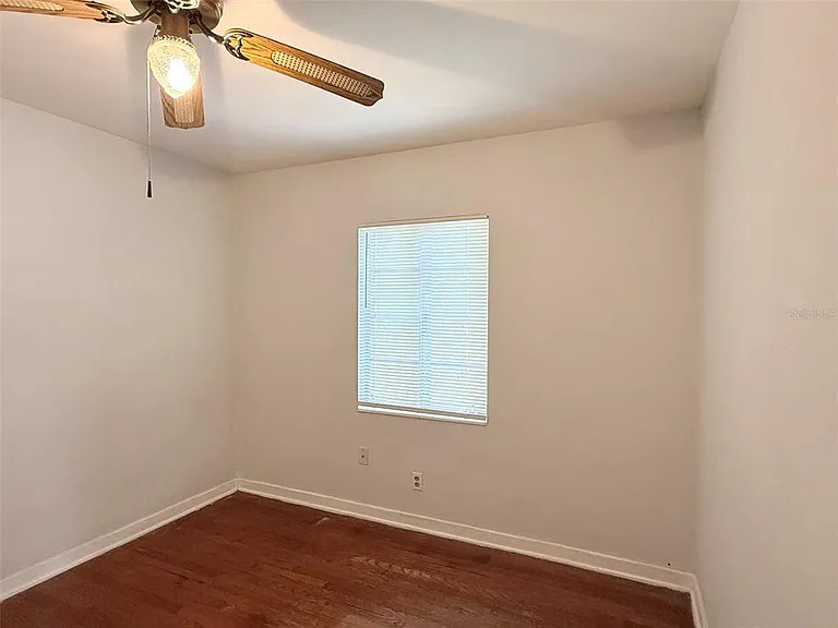 4935 Emerson Ave S — Photo 21
