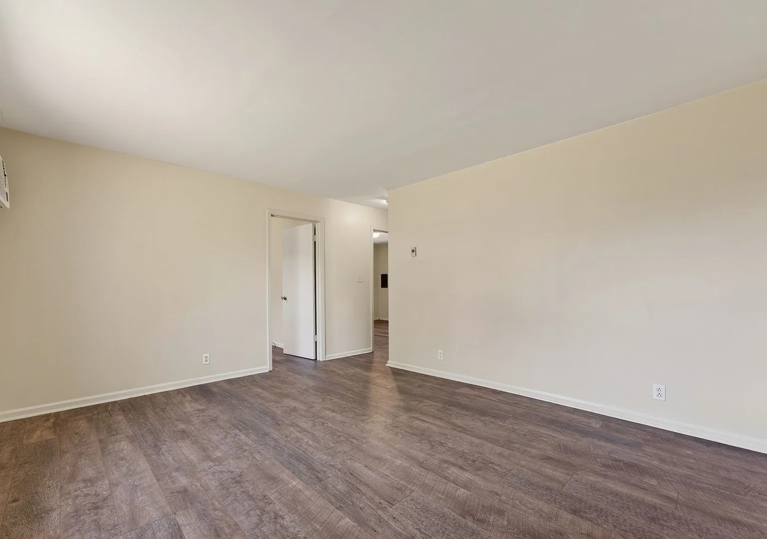Tandy Drive-123 — Photo 3