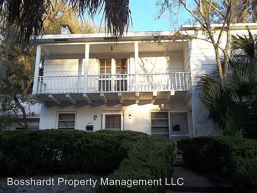 2nd image of 215C NE Boulevard