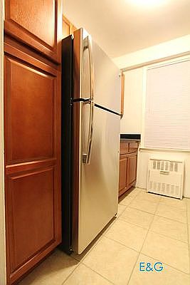 4th image of 18311 Hillside Ave APT 4N