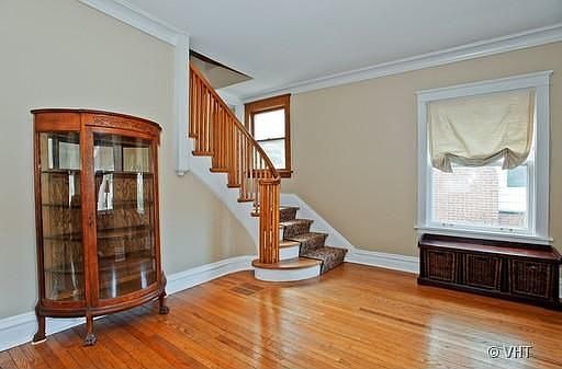 2nd image of 1233 Forest Ave