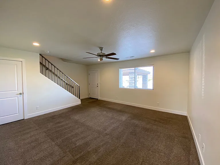 1664 N Dixie Downs Road — Photo 3
