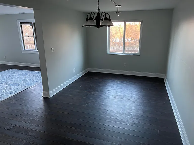152 N Adams St — Photo 8