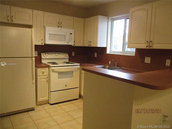 3rd image of 2250 NW 78th Ave APT 206