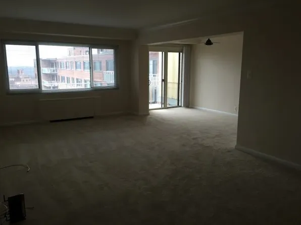 4201 Cathedral Ave NW APT 1423W, Washington, DC 20016