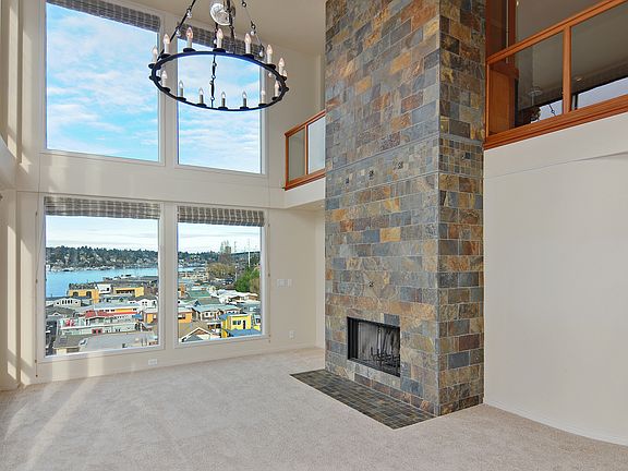 3rd image of 2301 Fairview Ave E Penthouse 3
