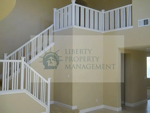 1038 Dry Creek Pl — Photo 9
