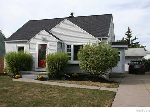 121 Canterbury Ln, Buffalo, NY 14217
