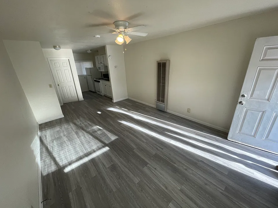 155 Panama Ave #3