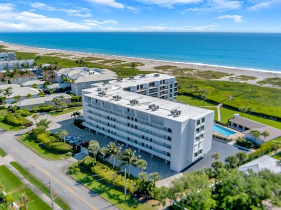 5th image of 1480 Ocean Dr APT 3J