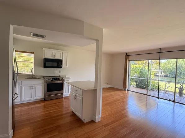 342 Southwind Dr APT 101, North Palm Beach, FL 33408
