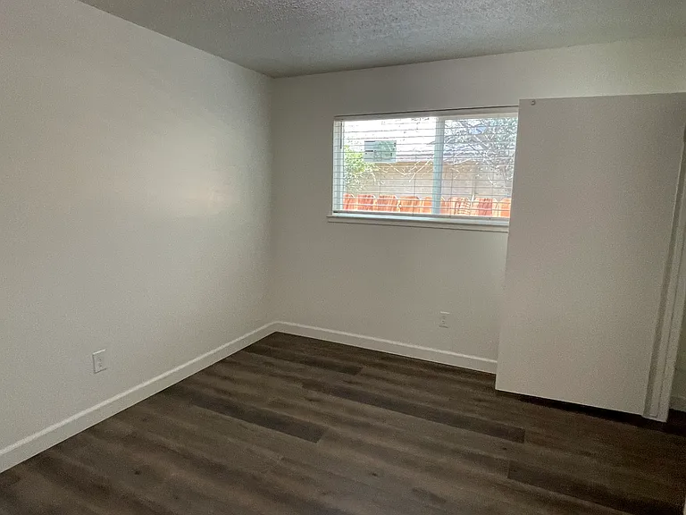 1315 Cardinal St — Photo 14