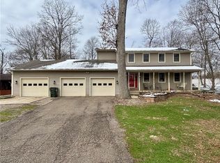 5135 Tiffany Dr, Zanesville, OH 43701