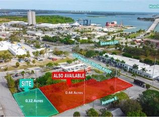 604 N 6th St, Fort Pierce, FL 34950