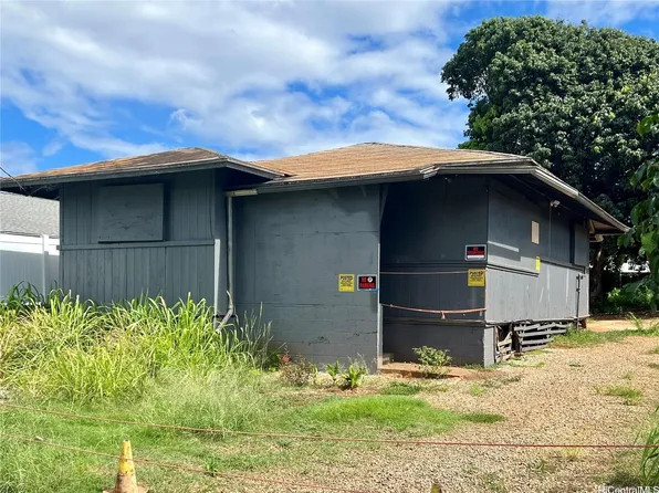 216 Walker Ave, Wahiawa, HI 96786