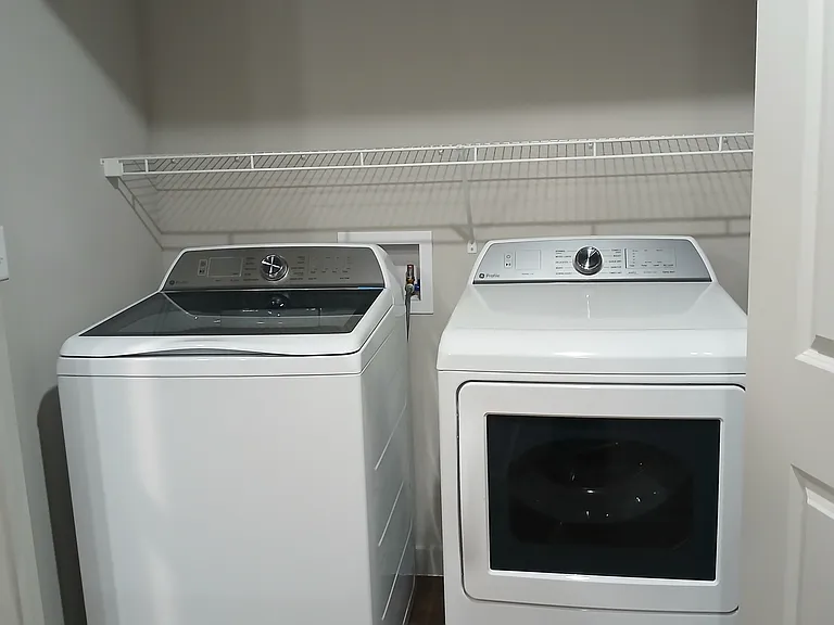 Flats at Mooreland — Photo 7