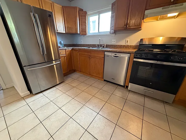 722 Wheeler Ave — Photo 4