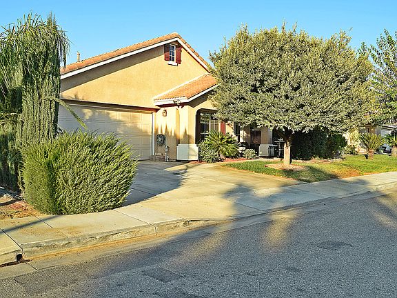 2nd image of 1939 Kensington Dr