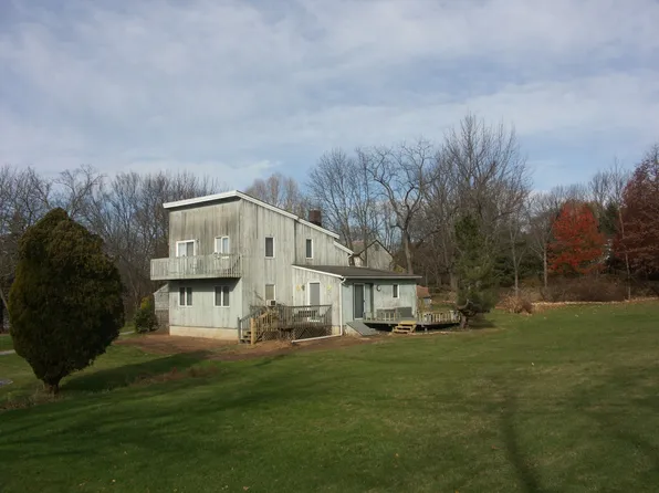 46 Horseneck Rd, Montville, NJ 07045