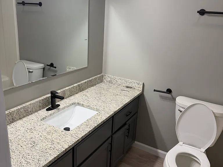 723 S Pinhook Dr — Photo 8