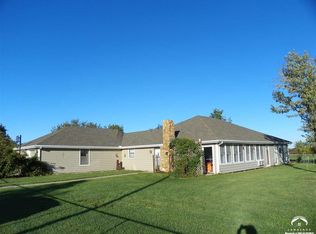 822 E 2072nd Rd, Eudora, KS 66025
