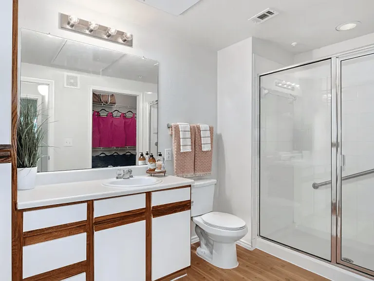 Belle at Bay Colony 55+ Apartments — Photo 18