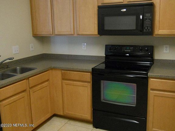 2nd image of 7051 Deer Lodge Cir Unit 111