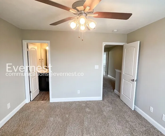 1000 Henry Place Blvd #105 — Photo 12