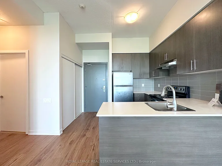 188 Clark Blvd #407 — Photo 2