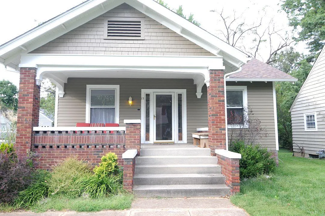 15 Halleck Ave photo 1