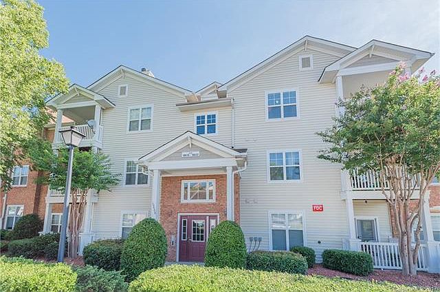 1st image of 10626 Hill Point Ct #10626