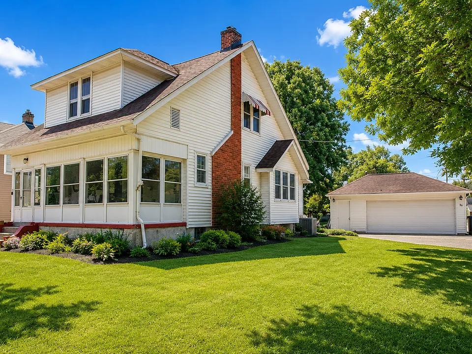 20 Corona Ave