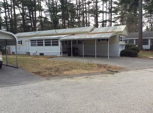 69 Maplewood Dr, Halifax, MA 02338