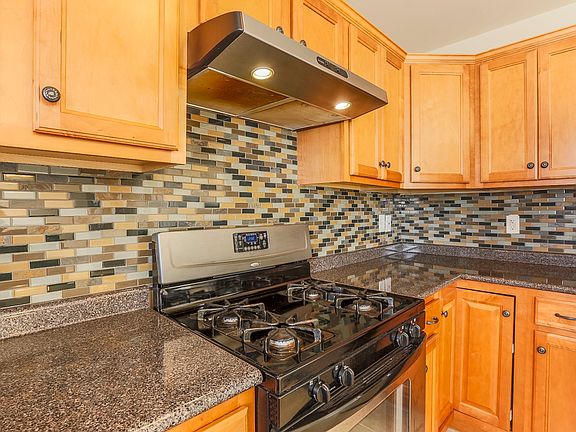 Beautiful, Stylist Back Splash