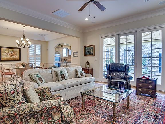 3rd image of 223 Society Hill Dr