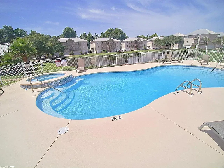 4 Yacht Club Dr #9 — Photo 17